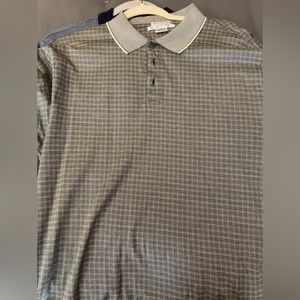 Men’s short sleeve polo style collared shirt.  Excellent condition.